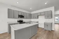 475 Galloping Foal Way SE, Bolivia, NC 28422 — 3-bedroom home in River Tide Farms, Bolivia, NC, photo 5 of 31: Kitchen