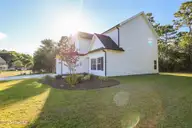 144 Bobwhite Circle, Cape Carteret, NC 28584 — 3-bedroom home in Quailwood Village, Cape Carteret, NC, photo 5 of 74: 144 Bob White Circle-04
