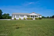 6450 N Nc 58, Nashville, NC 27856 — 4-bedroom home, Nashville, NC, photo 4 of 44: 002-6450NorthCarolina58-Nashville-NC-278