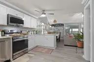 131 Purdie Drive, Emerald Isle, NC 28594 — 3-bedroom home in Oakland Hills, Emerald Isle, NC, photo 23 of 51: 131 Purdie Drive