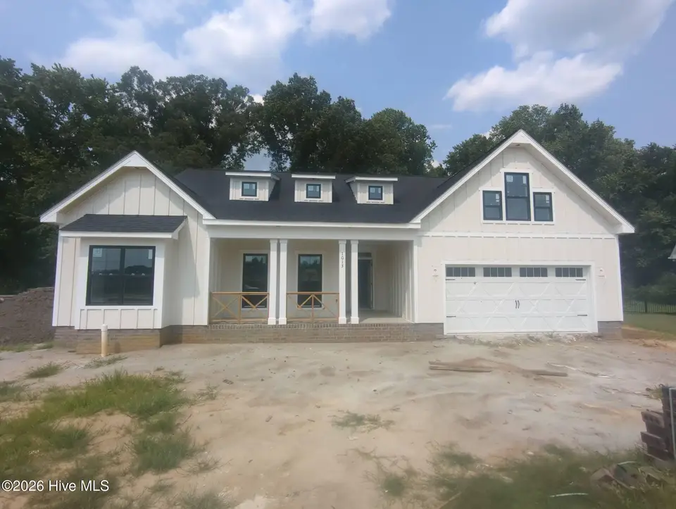 1013 Hunter Grace Drive, Winterville, NC 28590 — 3-bedroom home in Eli's Ridge, Winterville, NC, photo 1 of 32