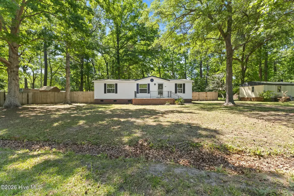 9659 Holly Hills Drive NE, Leland, NC 28451 — 3-bedroom manufactured home in Holly Hills, Leland, NC, photo 1 of 34: 1_img_3114