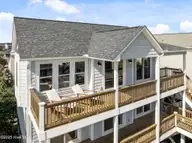 1417 N Topsail Drive, Surf City, NC 28445 — 4-bedroom waterfront home in Del Mar Beach, Surf City, NC, photo 5 of 56: 5-web-or-mls-04