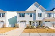 163 Freedom Park Road, Beaufort, NC 28516 — 3-bedroom townhome in Beau Coast West, Beaufort, NC, photo 1 of 40: 2-web-or-mls-chadwick-visuals-163-freedo
