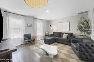 905 Walnut Street, Wilmington, NC 28401 — 3-bedroom home in Rankin Place North, Wilmington, NC, photo 10 of 36: 12_living room