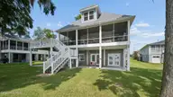 57 W Bayside Drive, Chocowinity, NC 27817 — 3-bedroom waterfront home in Bayside Shores, Chocowinity, NC, photo 7 of 75: 57 West Bayside Drive-11