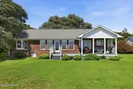 221 Rudolph Drive, Beaufort, NC 28516 — 3-bedroom waterfront home in Deerfield Shores, Beaufort, NC, photo 5 of 59: 2-web-or-mls-1S3A2053_edit