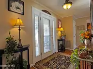 104 Oxford Court, West End, NC 27376 — 3-bedroom home in Seven Lakes South, West End, NC, photo 6 of 67: Entry left