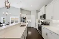 433 Island End Court, Wilmington, NC 28412 — 4-bedroom home in Willow Glen, Wilmington, NC, photo 11 of 54: 12_img_2324