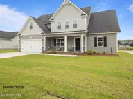 1117 Lunenburg Place, Jacksonville, NC 28540 — 4-bedroom home in Wedgewood, Jacksonville, NC, photo 2 of 34: 3-web-or-mls-P6103747
