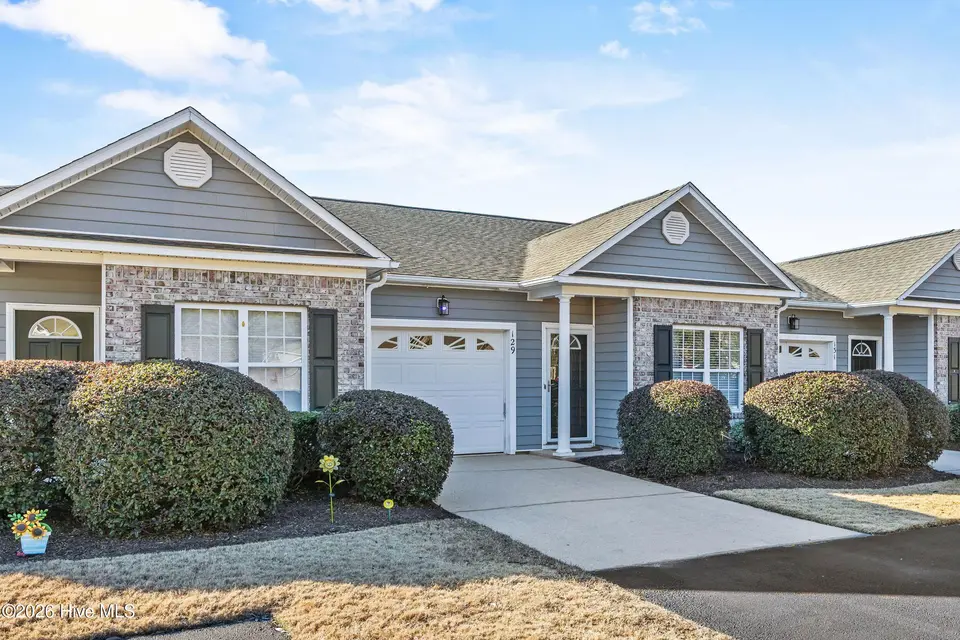 129 Kellerton Court, Winnabow, NC 28479 — 2-bedroom townhome in Mallory Creek Plantation, Winnabow, NC, photo 1 of 38: 129 Kellerton Court