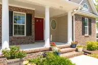 232 E Ivybridge Drive, Hubert, NC 28539 — 4-bedroom waterfront home in Kingsbridge II, Hubert, NC, photo 2 of 63: 6-web-or-mls-chadwick-visuals-232-e-ivey