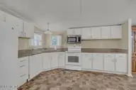 9279 Timber Lane NE, Leland, NC 28451 — 3-bedroom manufactured home in Picket Ridge, Leland, NC, photo 10 of 33