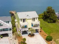 1511 Canal Drive, Sunset Beach, NC 28468 — 4-bedroom waterfront home, Sunset Beach, NC, photo 13 of 50: Kahunaphoto.com--10