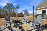 35 W Waverly Drive, Burgaw, NC 28425 — 3-bedroom home in Brierwood Estates, Burgaw, NC, photo 22 of 27: 33_35 w waverly dr-00033