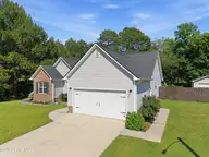 120 Walnut Hills Drive, Richlands, NC 28574 — 3-bedroom home in Walnut Hills, Richlands, NC, photo 3 of 56