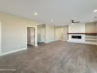 1061 Staysail Drive, Elizabeth City, NC 27909 — 4-bedroom home in Tooley Harbor, Elizabeth City, NC, photo 6 of 30: Living Room