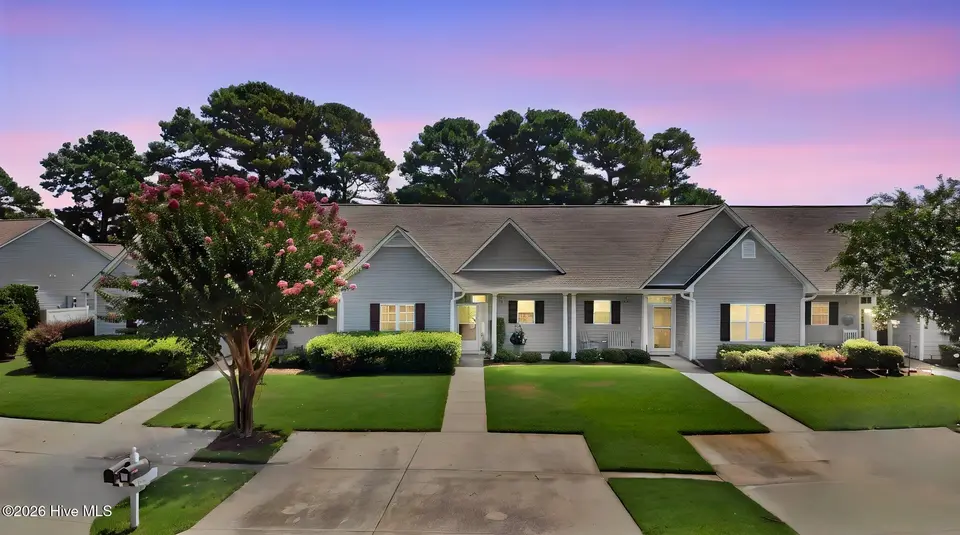 5094 Wyncie Wynd, Southport, NC 28461 — 2-bedroom townhome in South Harbour Village, Southport, NC, photo 1 of 37