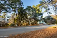 9806 27 Clarendon Drive, Emerald Isle, NC 28594 — waterfront lot in Royall Oaks, Emerald Isle, NC, photo 16 of 31: 4-web-or-mls-1S3A0449
