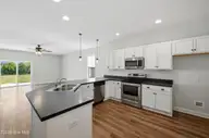738 Pine Cone Drive, Leland, NC 28479 — 6-bedroom home in Mallory Creek Plantation, Leland, NC, photo 12 of 53: 738_pine_cone_dr_012