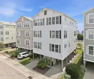 108 Egret Landing Court B, Surf City, NC 28445 — 3-bedroom waterfront townhome in Egret Landing, Surf City, NC, photo 3 of 43