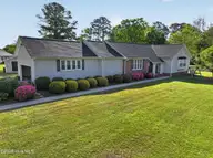 207 Eleanor Street, Greenville, NC 27858 — 3-bedroom home in Cherry Oaks, Greenville, NC, photo 5 of 63