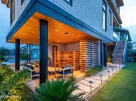 4 W Atlanta Street, Wrightsville Beach, NC 28480 — 4-bedroom waterfront home, Wrightsville Beach, NC, photo 5 of 39: 4-W-Atlanta-St.-105