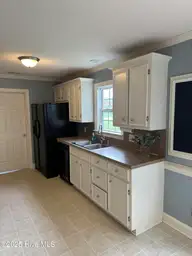 3846 Countryaire Drive, Ayden, NC 28513 — 3-bedroom home in Countryaire Village, Ayden, NC, photo 14 of 40: Kitchen