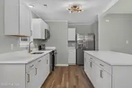 809 Deblea Court, Jacksonville, NC 28546 — 3-bedroom home in Branchwood, Jacksonville, NC, photo 6 of 34