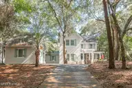 17 Sabal Palm Trail, Bald Head Island, NC 28461 — 5-bedroom home in BHI (Bald Head Island), Bald Head Island, NC, photo 2 of 42: images-54