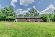 32 Chapman Court, Jacksonville, NC 28540 — 3-bedroom home in Plum Point Estates, Jacksonville, NC, photo 4 of 63
