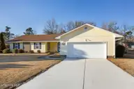 3616 Sunny Drive, Morehead City, NC 28557 — 3-bedroom home in Mandy Farms, Morehead City, NC, photo 4 of 50: 4-web-or-mls-1S3A0142