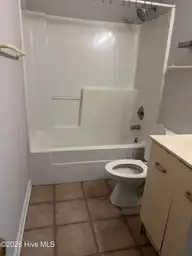 4230 Wilshire Boulevard Apt 202, Wilmington, NC 28403 — 2-bedroom condo in The Courtyard, Wilmington, NC, photo 15 of 16