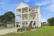 450 Pearson Circle, Newport, NC 28570 — 4-bedroom waterfront home in Broad Creek Woods, Newport, NC, photo 2 of 70: 3-web-or-mls-IMG_6901