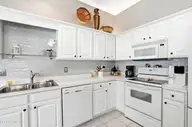 8855 Radcliff Drive NW 13d, Calabash, NC 28467 — 3-bedroom condo in Brunswick Plantation, Calabash, NC, photo 17 of 53: 8855-radcliff-dr-nw--calabash--nc-28467-