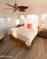 808 S Anderson Boulevard, Topsail Beach, NC 28445 — 4-bedroom home in New Topsail Beach, Topsail Beach, NC, photo 24 of 72