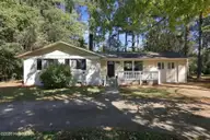 304 W 15th Street, Washington, NC 27889 — 4-bedroom home, Washington, NC, photo 1 of 37: 1-web-or-mls-IMG_0088