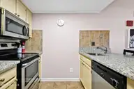 118 Dock Street Apt 11, Wilmington, NC 28401 — 1-bedroom condo in Historic District, Wilmington, NC, photo 22 of 38: 118DockStreetUnit11-22