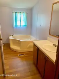 2537 Alton Road, Eagle Springs, NC 27242 — 2-bedroom manufactured home, Eagle Springs, NC, photo 13 of 14: bath