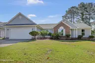 527 Raintree Road, Jacksonville, NC 28540 — 3-bedroom home in Raintree, Jacksonville, NC, photo 1 of 43: 527 Raintree Road
