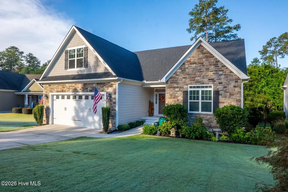 380 N Bracken Fern Lane, Southern Pines, NC 28387 — 4-bedroom home in Arboretum, Southern Pines, NC, photo 1 of 43: 01_IMG_1967