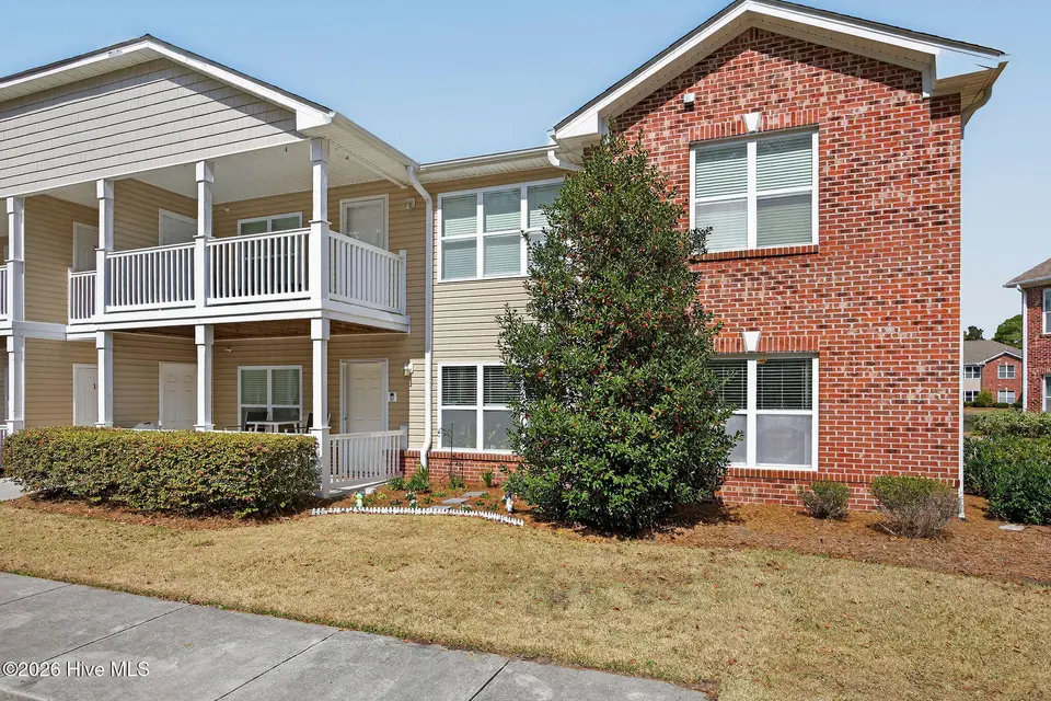 4425 Jay Bird Circle Unit 107, Wilmington, NC 28412 — 2-bedroom condo in The Gardens, Wilmington, NC, photo 1 of 50: Image