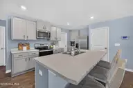 10 Evian Court, Hampstead, NC 28443 — 4-bedroom home in Hope Creek, Hampstead, NC, photo 14 of 29