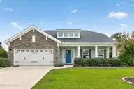 421 Island End Court, Wilmington, NC 28412 — 4-bedroom home in Willow Glen, Wilmington, NC, photo 2 of 45