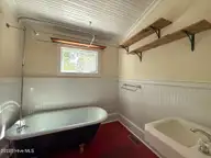 1706 Wrightsville Avenue, Wilmington, NC 28403 — 3-bedroom home in Carolina Place, Wilmington, NC, photo 24 of 64: master bath