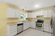 5709 County Line Road, New Bern, NC 28562 — 3-bedroom home in Indian Woods Park, New Bern, NC, photo 10 of 38: 5709 County Line Road