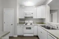 719 Indica Court Apt 102, Wilmington, NC 28405 — 3-bedroom condo in Azalea Trace, Wilmington, NC, photo 9 of 38