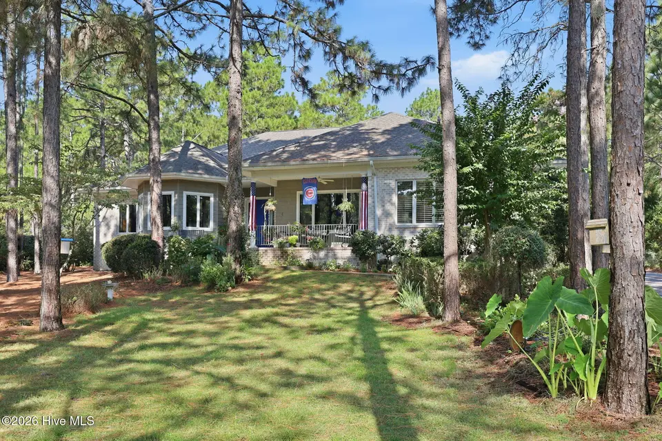 14 Abington Drive, Pinehurst, NC 28374 — 3-bedroom home in Pinewild CC, Pinehurst, NC, photo 1 of 64