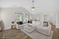 1500 Grove Point Road, Wilmington, NC 28409 — 3-bedroom home in Grove Point, Wilmington, NC, photo 8 of 48: 1500GrovePointRoad-17