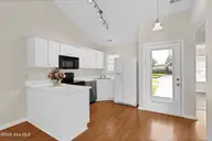 3011 Lauren Place Drive Apt 103, Wilmington, NC 28405 — 2-bedroom townhome in Lauren Place, Wilmington, NC, photo 6 of 27
